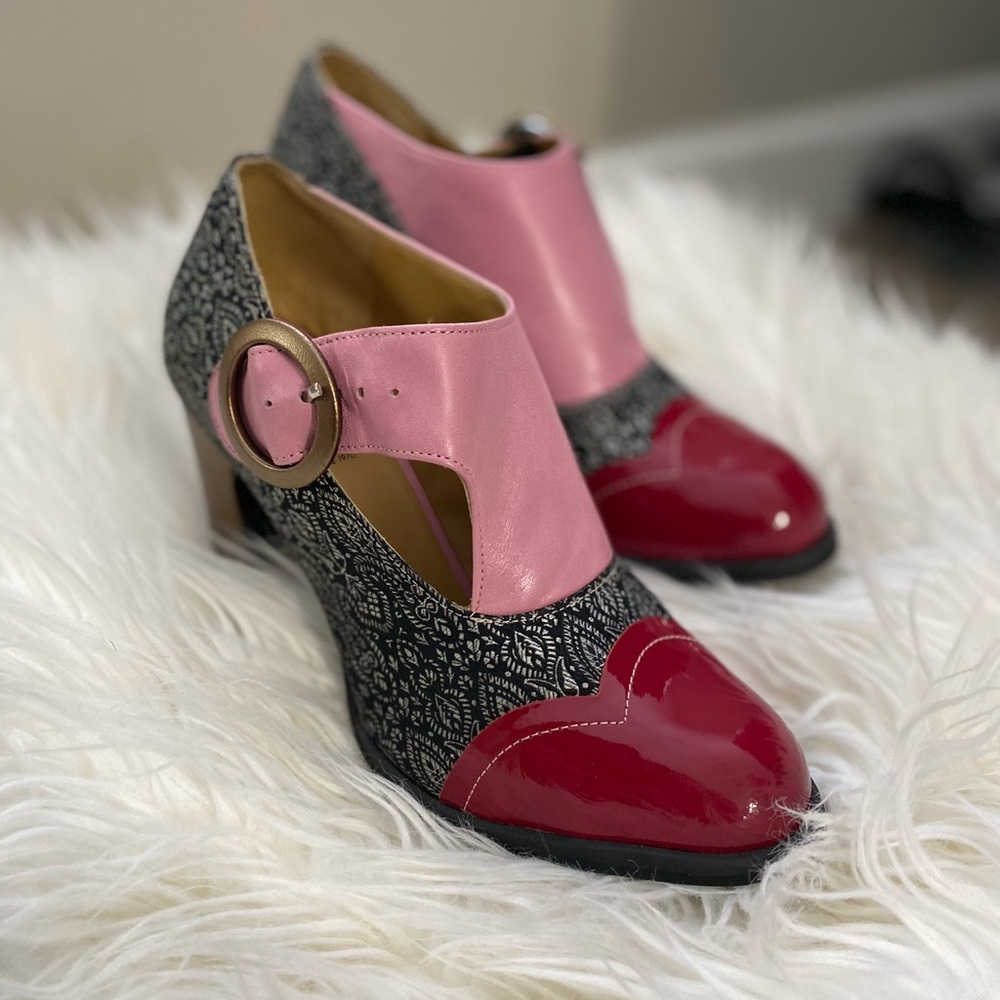 ❤️💖John Fluevog Joyce Attic Side Buckle 💖❤️